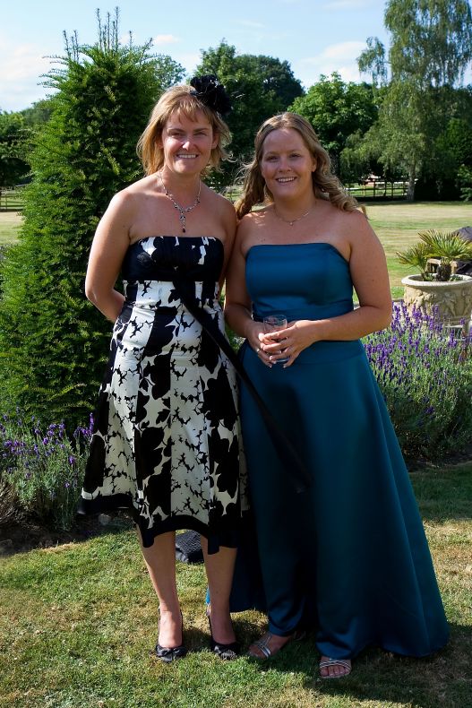 tt_resized_20d1_Clare & Anna.jpg